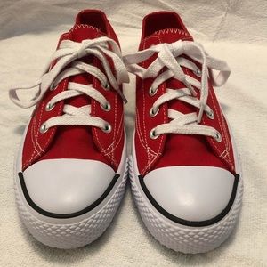 Red legacee sneakers